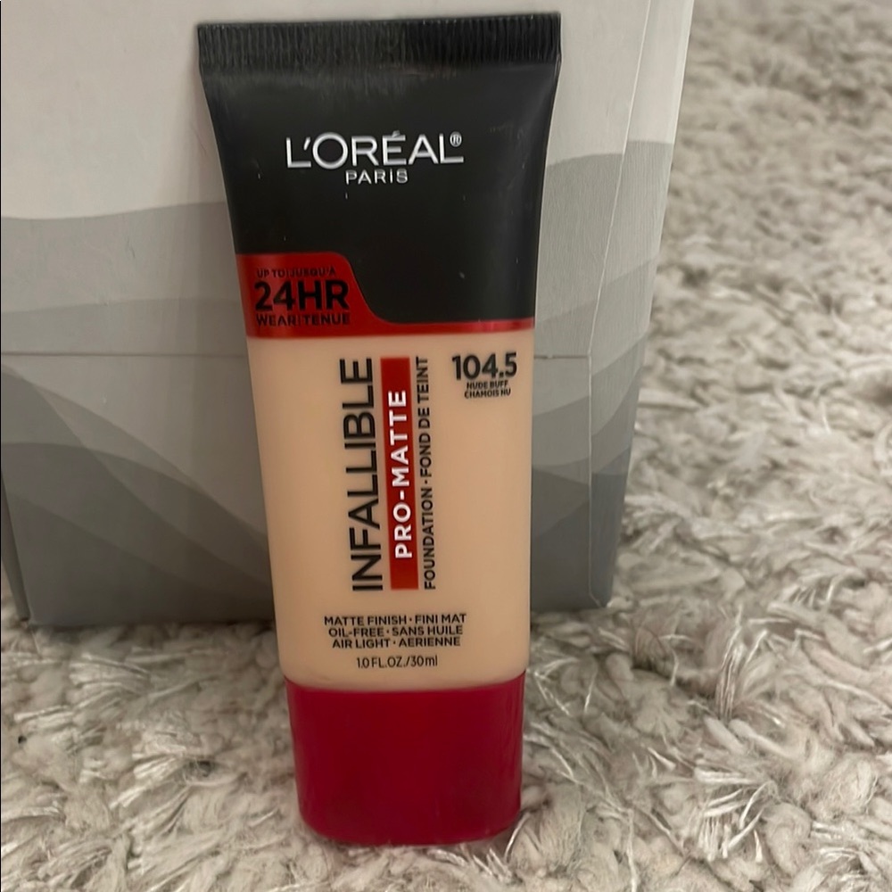 L'Oreal Cream Foundation Matte Long-Wearing